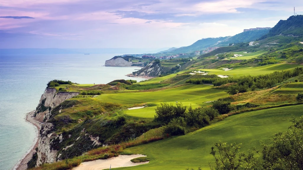 Thracian Cliffs Golf